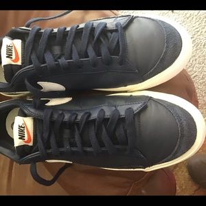 NIKE LOW 77 MIDNIGHT BLUE/WHITE